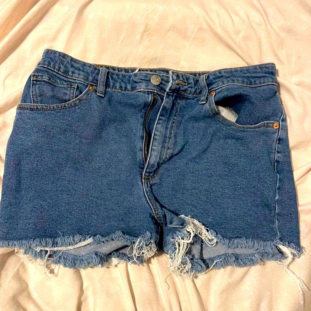High Waisted Distressed Denim Shorts